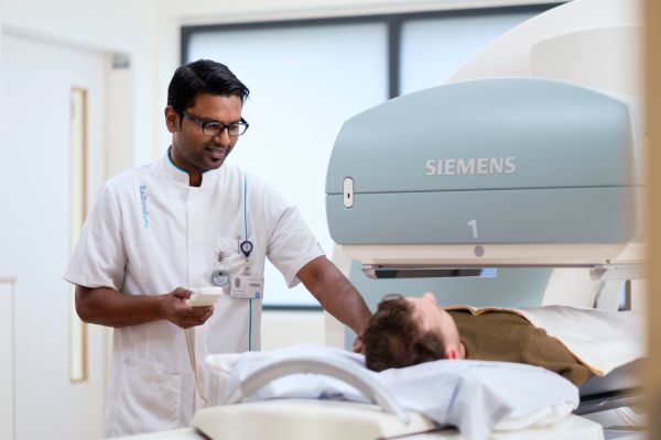 PSMA-therapie stelt hormoontherapie bij prostaatkanker uit