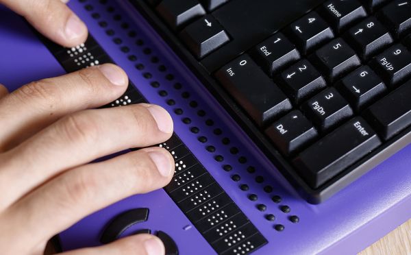 Wereld Braille Dag: 'Sociale media uitdaging voor slechtzienden'
