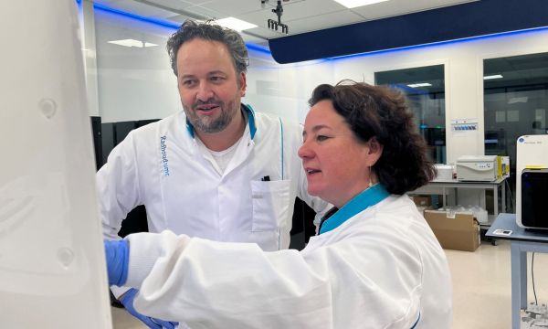Alexander Hoischen en Lisenka Vissers