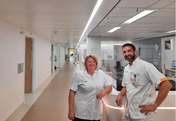 persfoto lancering e-spoedkoppeling