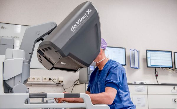 Catharina Ziekenhuis opereert met allernieuwste robot