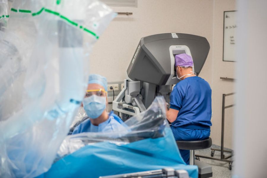 Operatie met Da Vinci Robot.