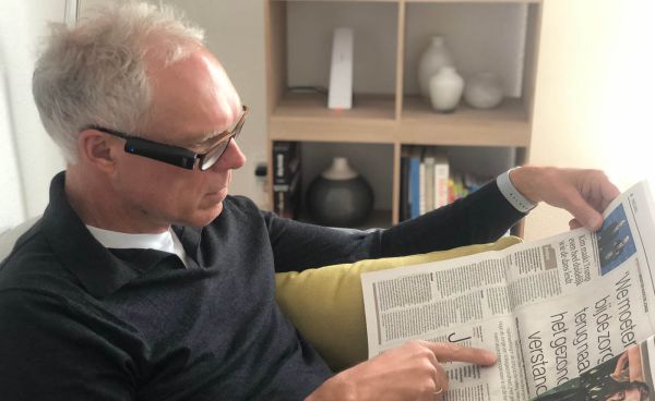 Jan, zeer slechtziend door zeldzame ziekte PXE.