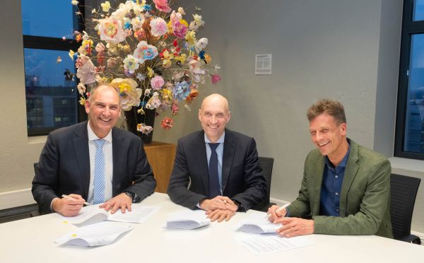 AmbulanceZorg Rotterdam-Rijnmond en Erasmus MC wisselen personeel