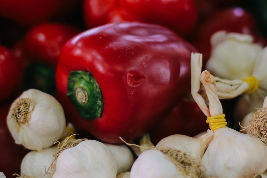 Capaciteitsgebrek houdt omstreden pesticiden in gebruik