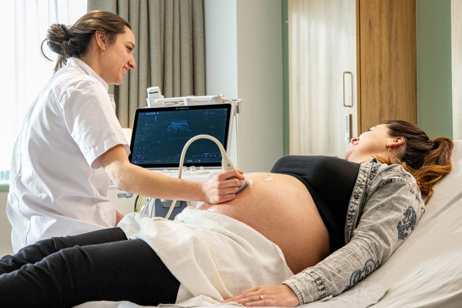 Veiliger en beter samenwerken rondom zwangerschap en geboorte met Babyconnect: