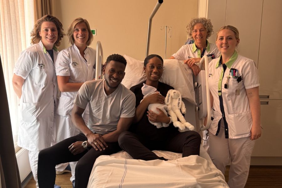 Duizendste bevalling van 2025 in het Ikazia Ziekenhuis