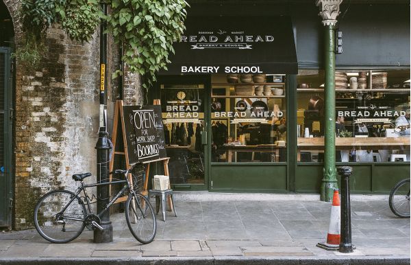 Winkeltje in winkelstraat
